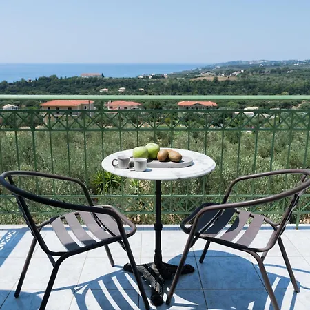 Captain's In Olive Grove Appartamento Mousata