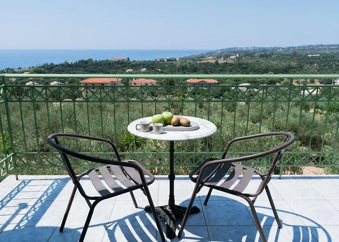 Captain's In Olive Grove Appartamento Mousata