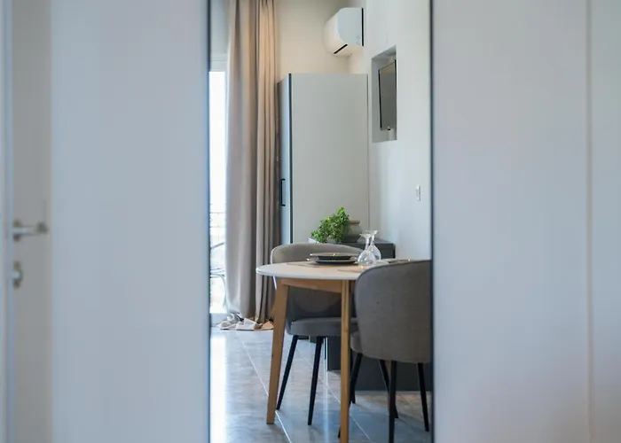 Captain's In Olive Grove Appartamento Mousata