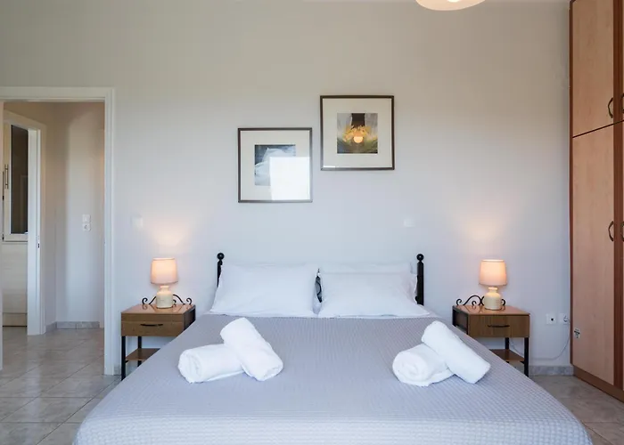 Captain's In Olive Grove *