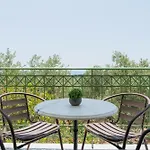Captain's In Olive Grove Mousata