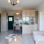 Appartement Captain's In Olive Grove Mousata