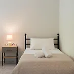 Captain's In Olive Grove Appartement
