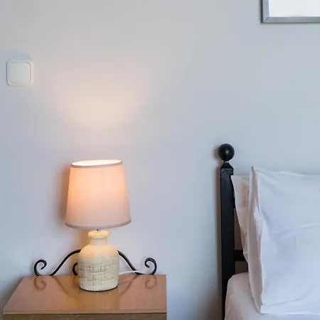 Captain's In Olive Grove * Mousata